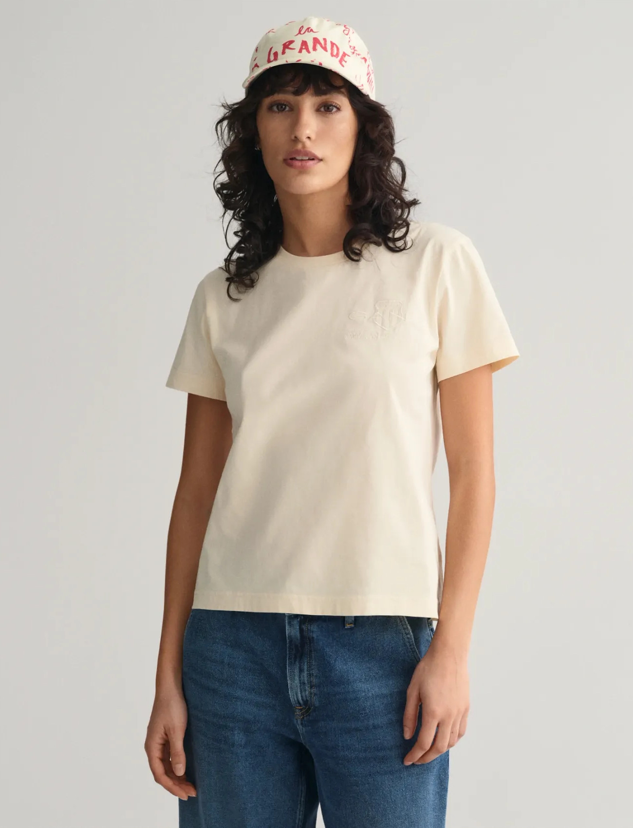 GANT Reg Tonal Shield Ss T-Shirt, XL, Cream, T-Shirts & Toppe > Kortærmede, Dame