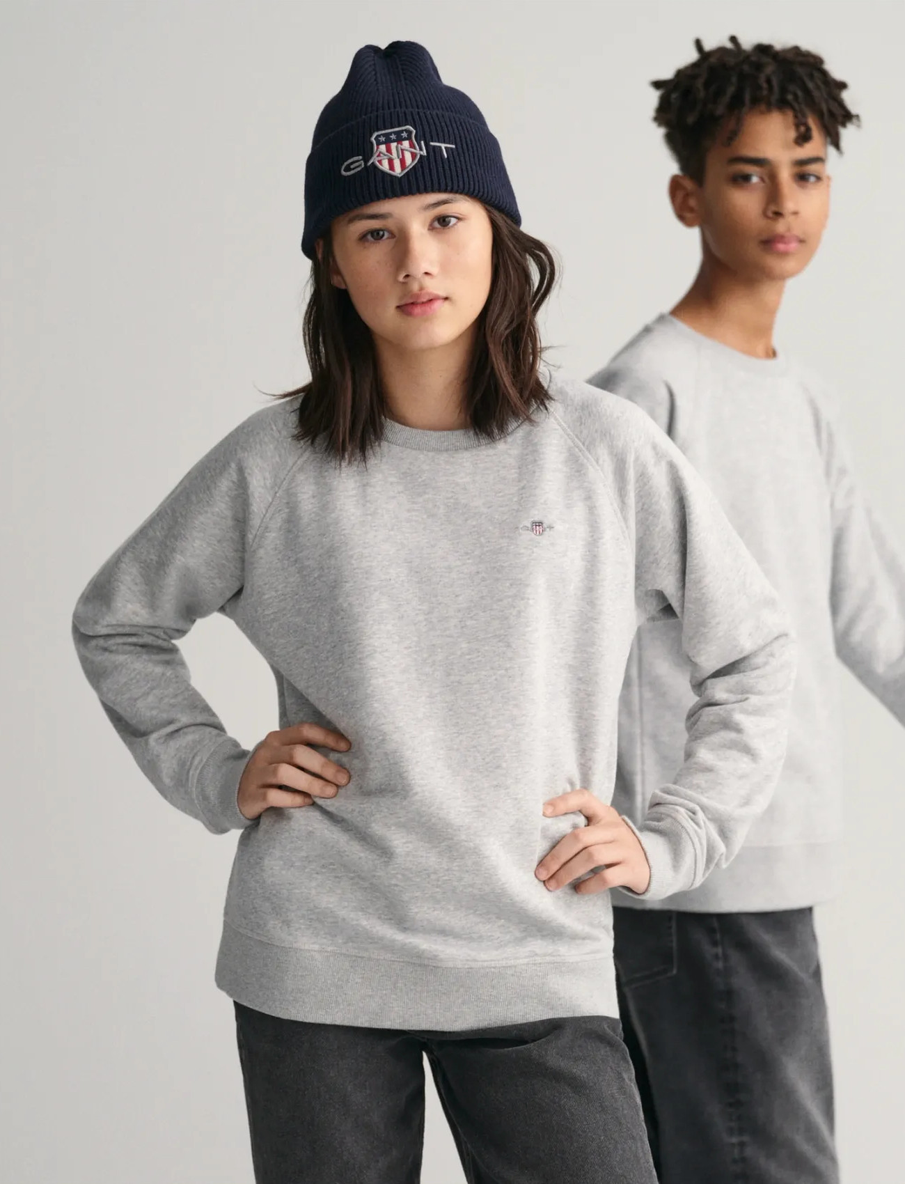 GANT Shield C-Neck, 134-140, Grey, Sweatshirts & Hættetrøjer > Sweatshirts, Børn