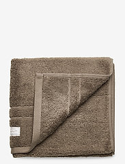 GANT - PREMIUM TOWEL 50X70 - bath towels - desert brown - 0