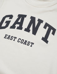 GANT - MD. GANT C-NECK SWEAT - sweatshirts - eggshell - 2