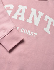 GANT - MD. GANT C-NECK SWEAT - sweatshirts - preppy pink - 2