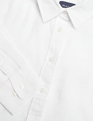 GANT - D2. REG LINEN CHAMBRAY SHIRT - long-sleeved shirts - white - 2