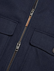 gant pilot jacket