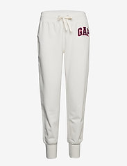 gap black sweatpants