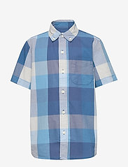 gap button up