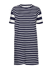 gap t shirt dress with pockets