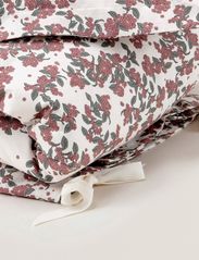 Garbo&Friends - Percale Bed Set Junior - bedsets - cherrie blossom - 2