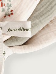 Garbo&Friends - Muslin Burp Cloths - muslin cloths - clover - 1