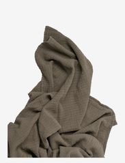 Garbo&Friends - Muslin Swaddle Blanket - dekens van mousseline - geranium - 2