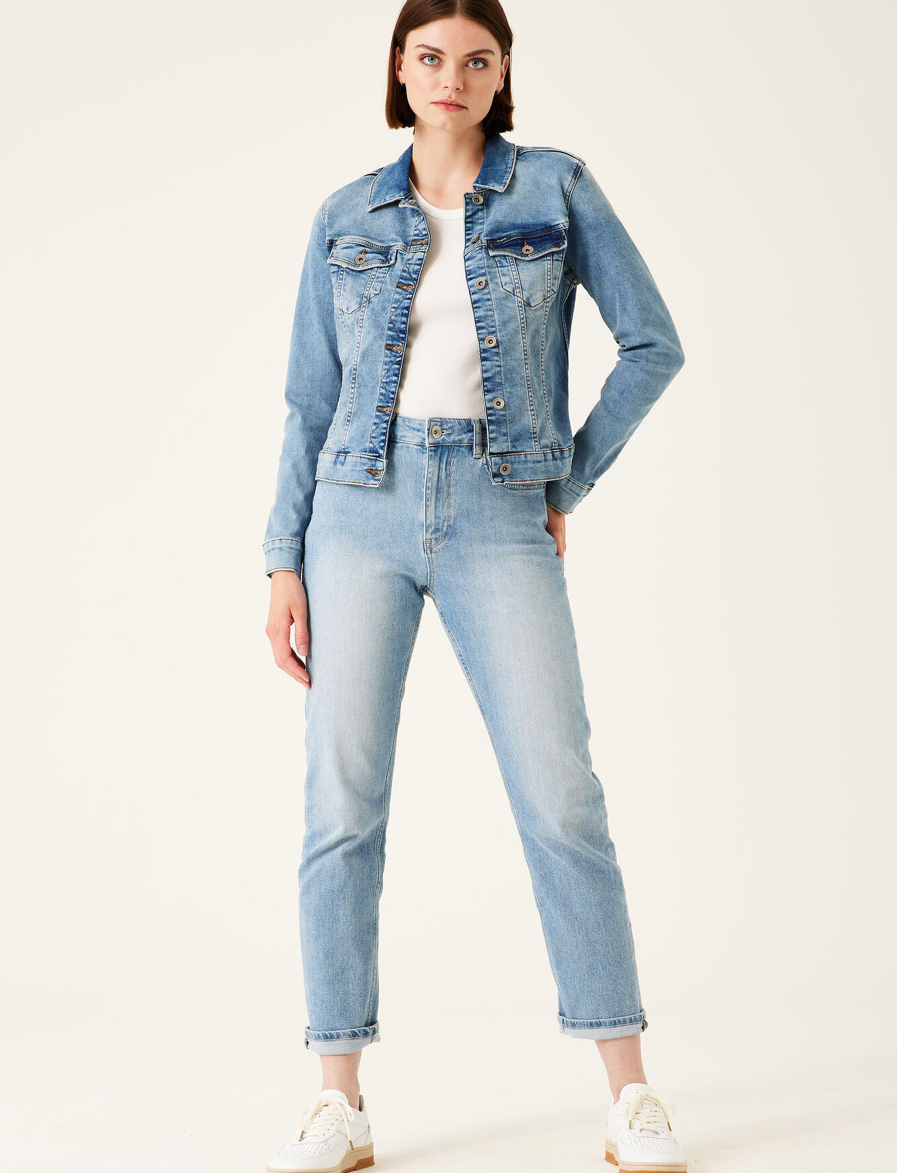 afbrudt Nybegynder Dare Garcia Sofia - 60 €. Buy Denim jackets from Garcia online at Boozt.com.  Fast delivery and easy returns