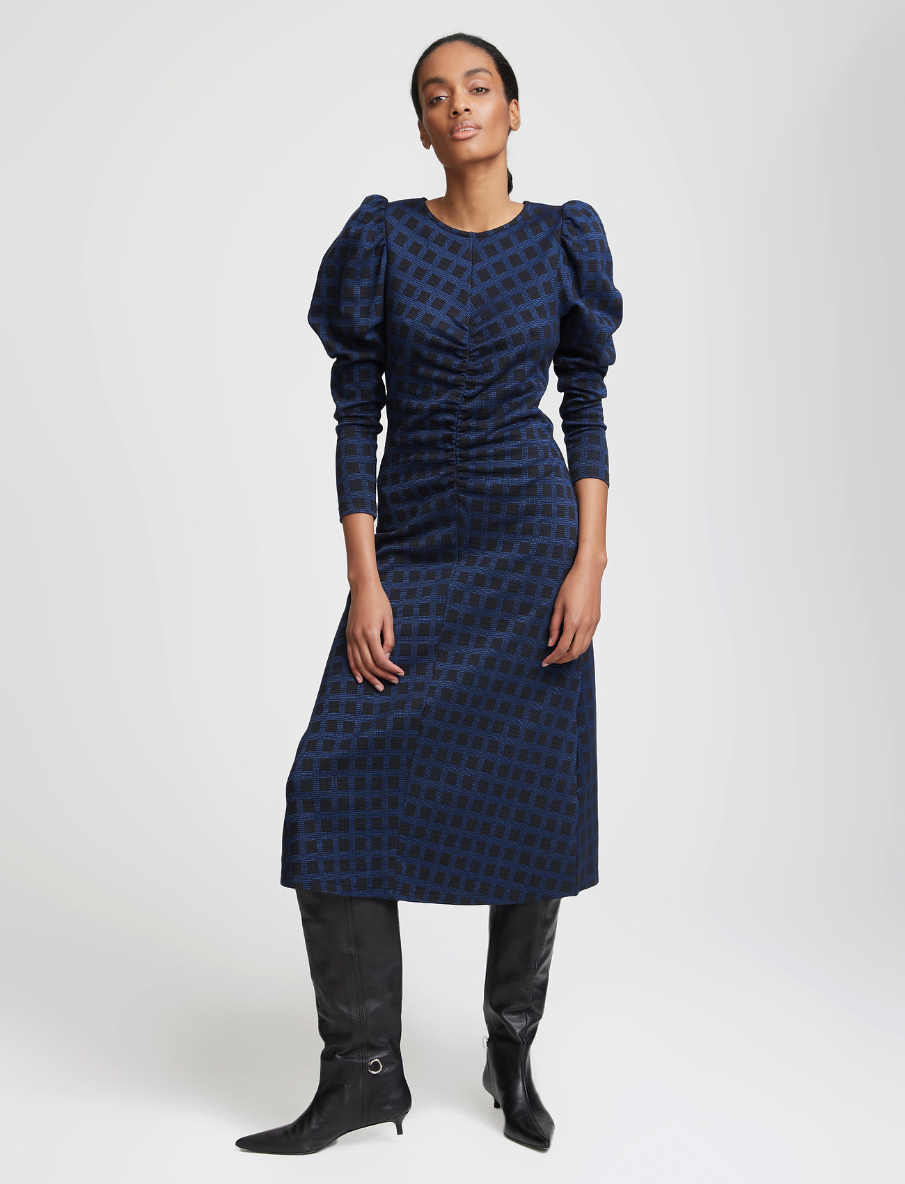 Lisagz Long Dress - Midi kjoler Boozt.com
