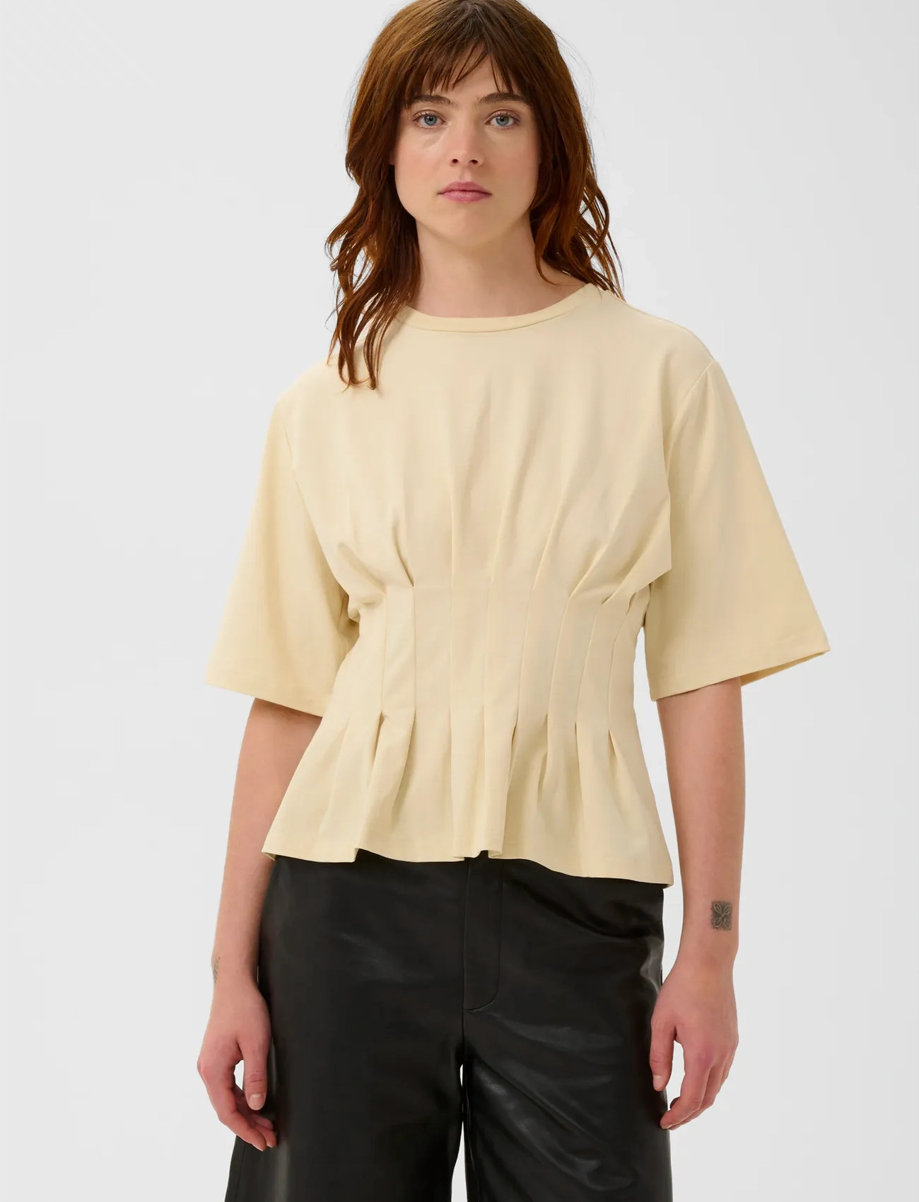 Gestuz Gzinez Tee, XS, Yellow, T-Shirts & Toppe > Kortærmede, Dame