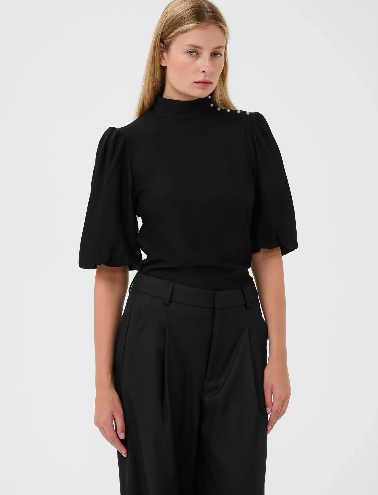 Gestuz Gzrifa Button Balloon Top, S, Black, Bluser > Kortærmede, Dame