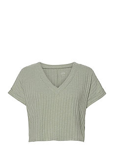 gilly hicks discount code