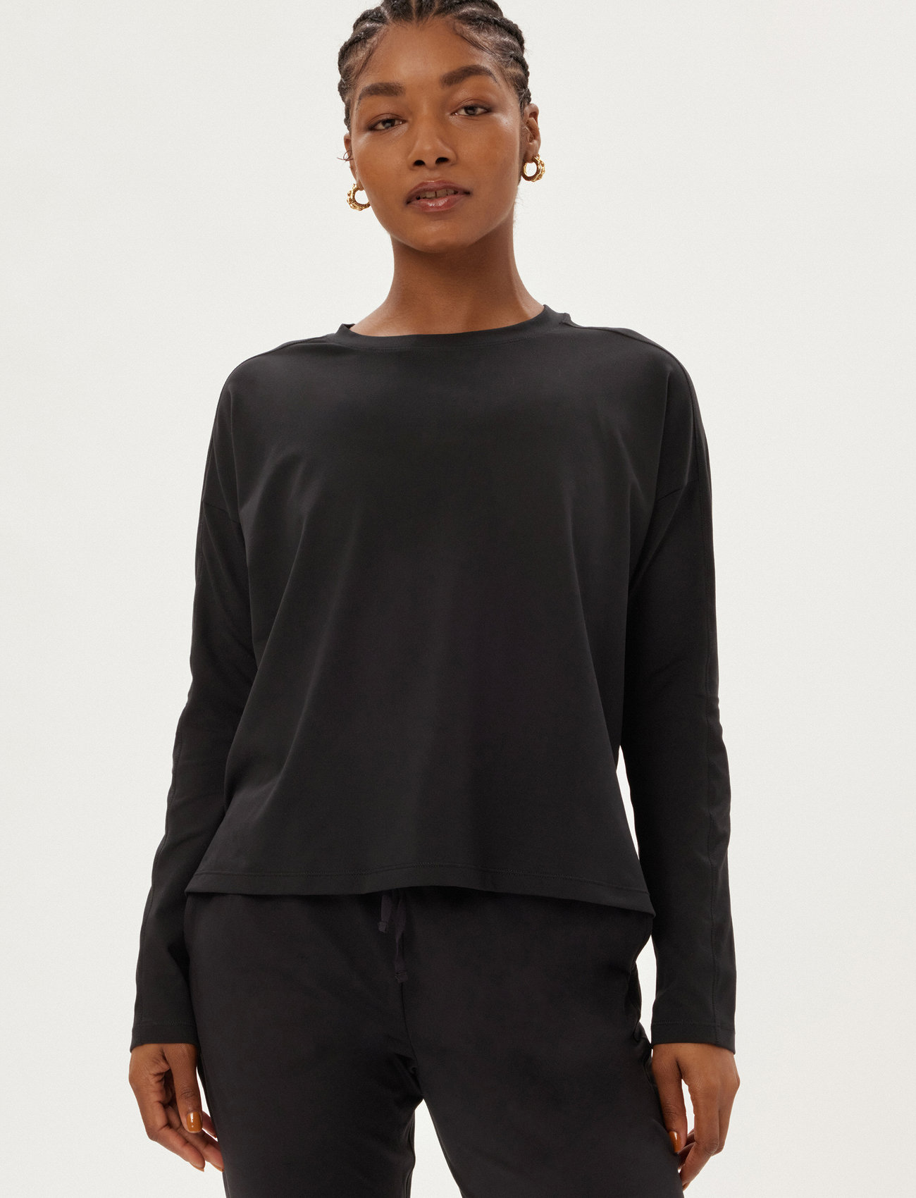 Girlfriend Collective Reset Long Sleeve Tee, M, Black, T-Shirts & Toppe > Langærmede, Dame