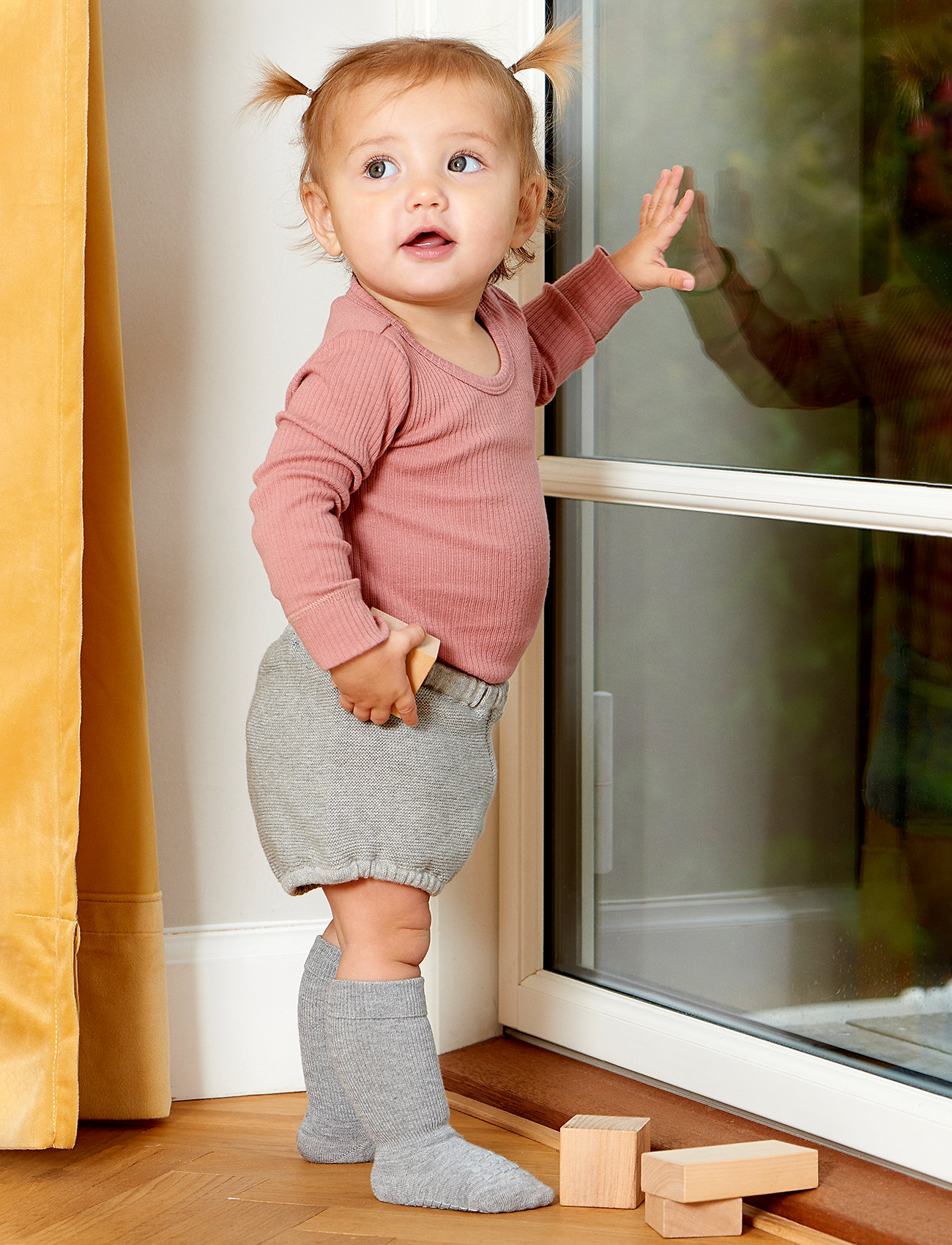 GoBabyGo Non-Slip Socks - Bamboo, 27/30, Grey, Sokker Og Strømpebukser > Skridsikre Sokker, Børn