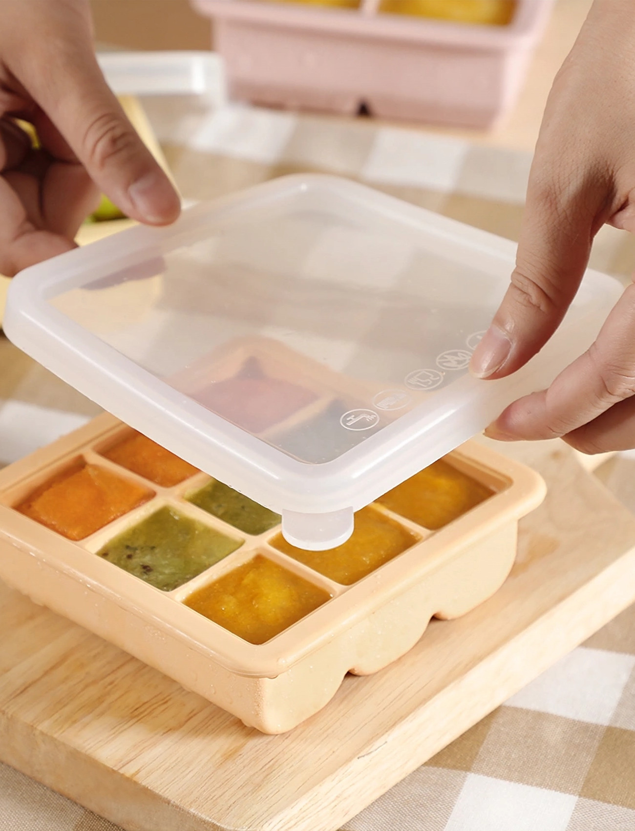 Haakaa Haakaa Silicone Freezer Tray With Lid- 9 Compartments - Pea Green, One Size, Green, Baby Feeding > Baby Food Containers, Børn