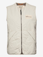 HALO QUILTED VEST