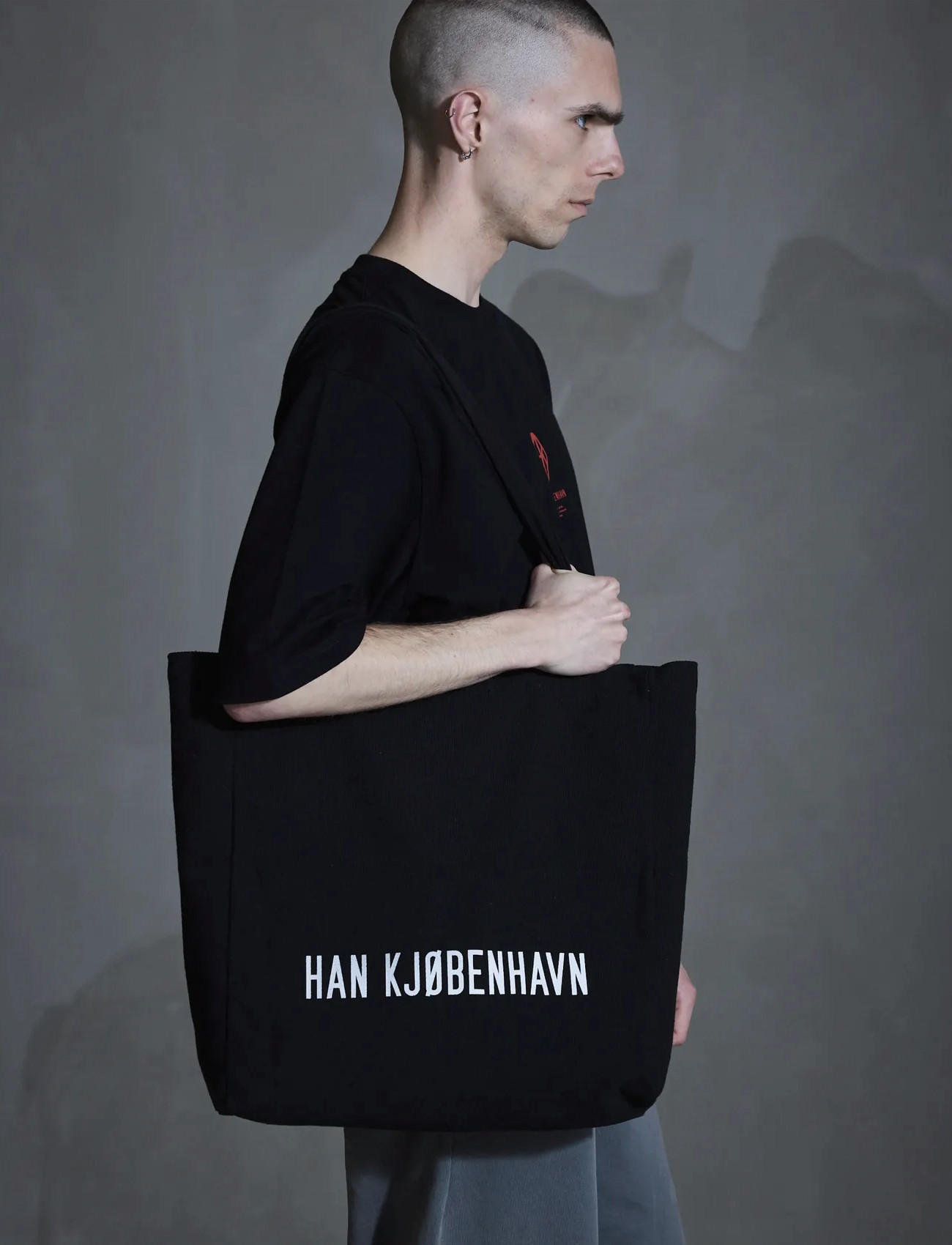 HAN Kjøbenhavn Logo Tote Bag, One Size, Black, Tasker > Shoppere, Herre