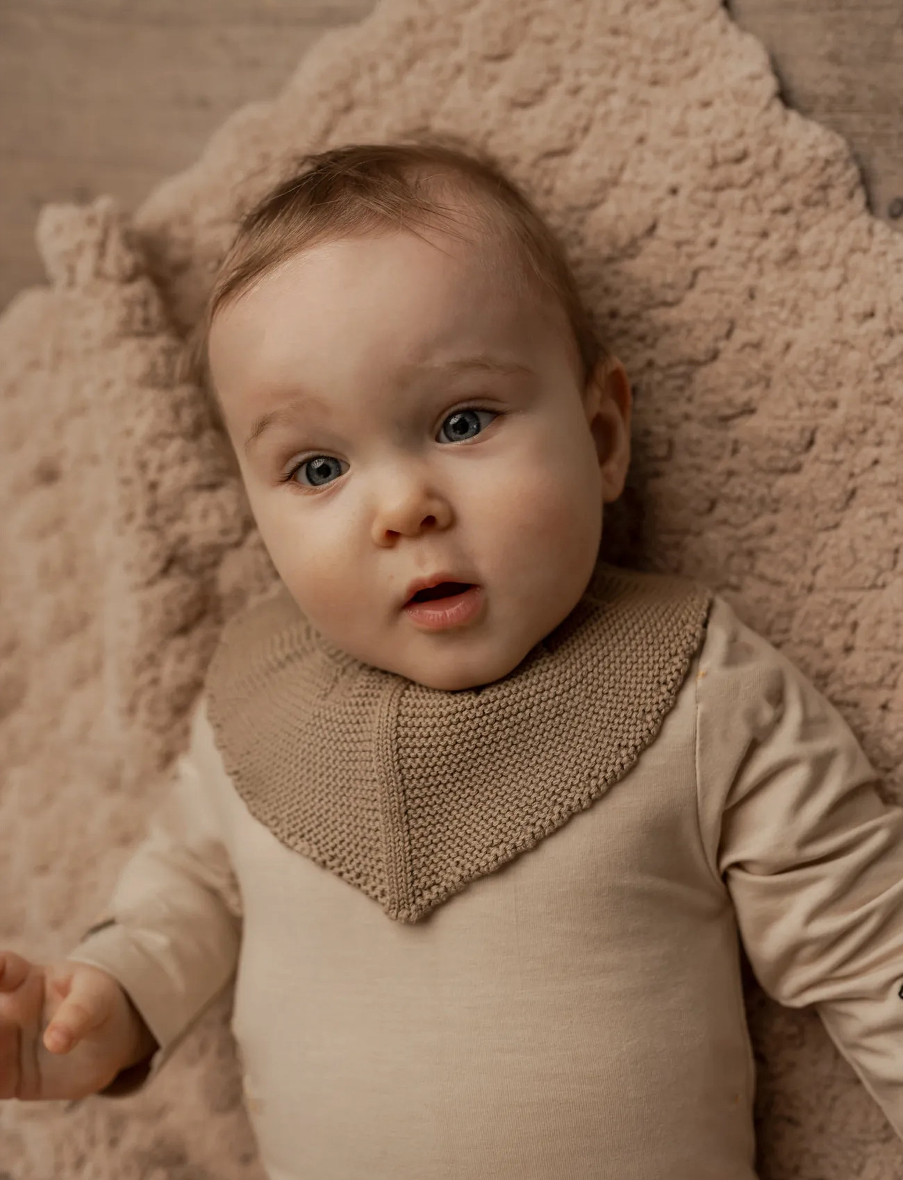Hanevild Drool Bib - Baby, One Size, Beige, Hagesmække > Hagesmække Uden Ærmer, Børn