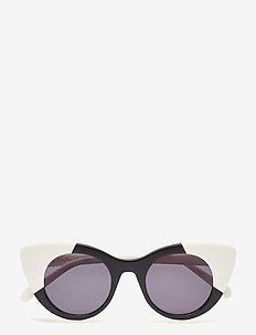 ELLE Sunglasses - BLACK
