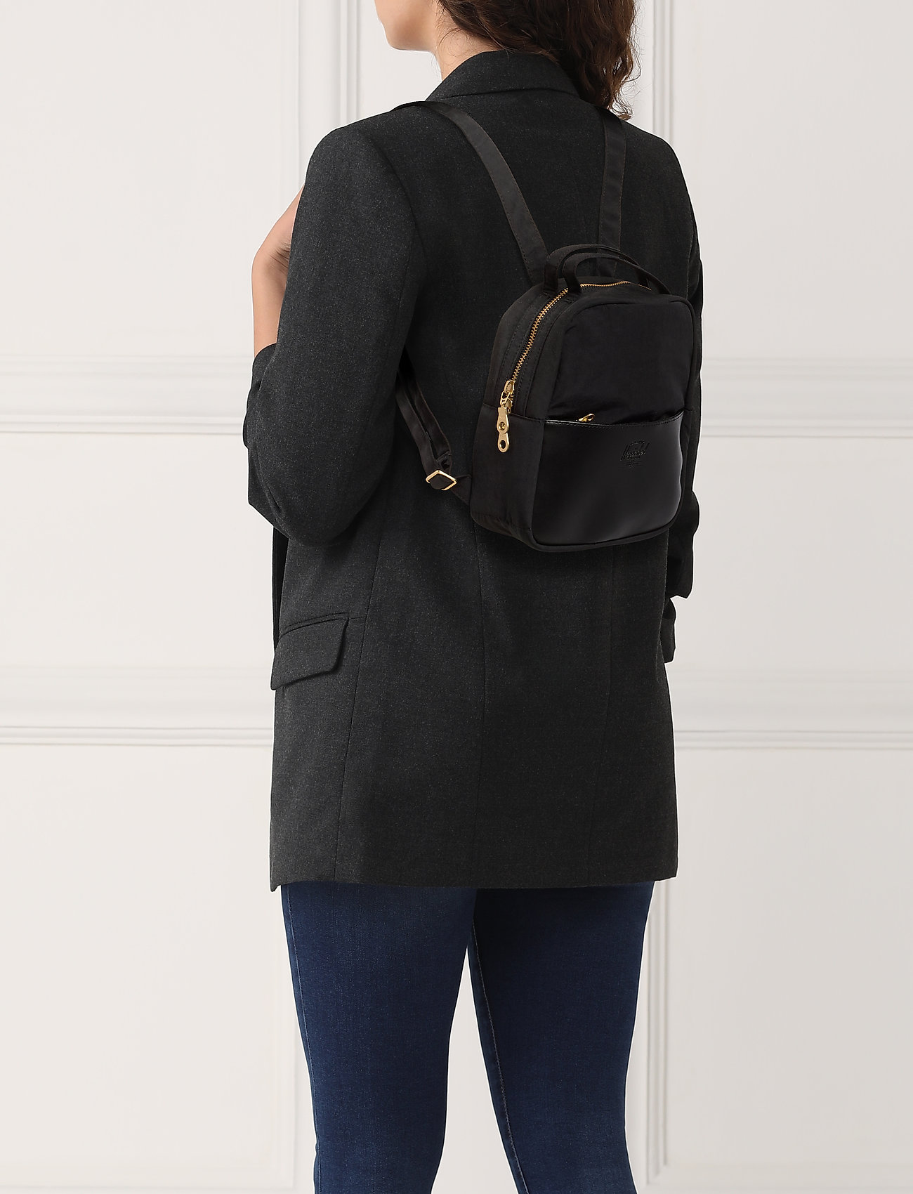 herschel mini backpack black