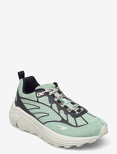 hi tec vibram trainers