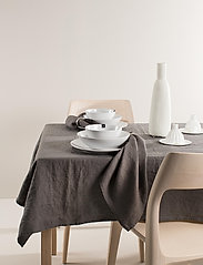 Himla - Sunshine Tablecloth - tischdecken & tischläufer - charcoal - 1