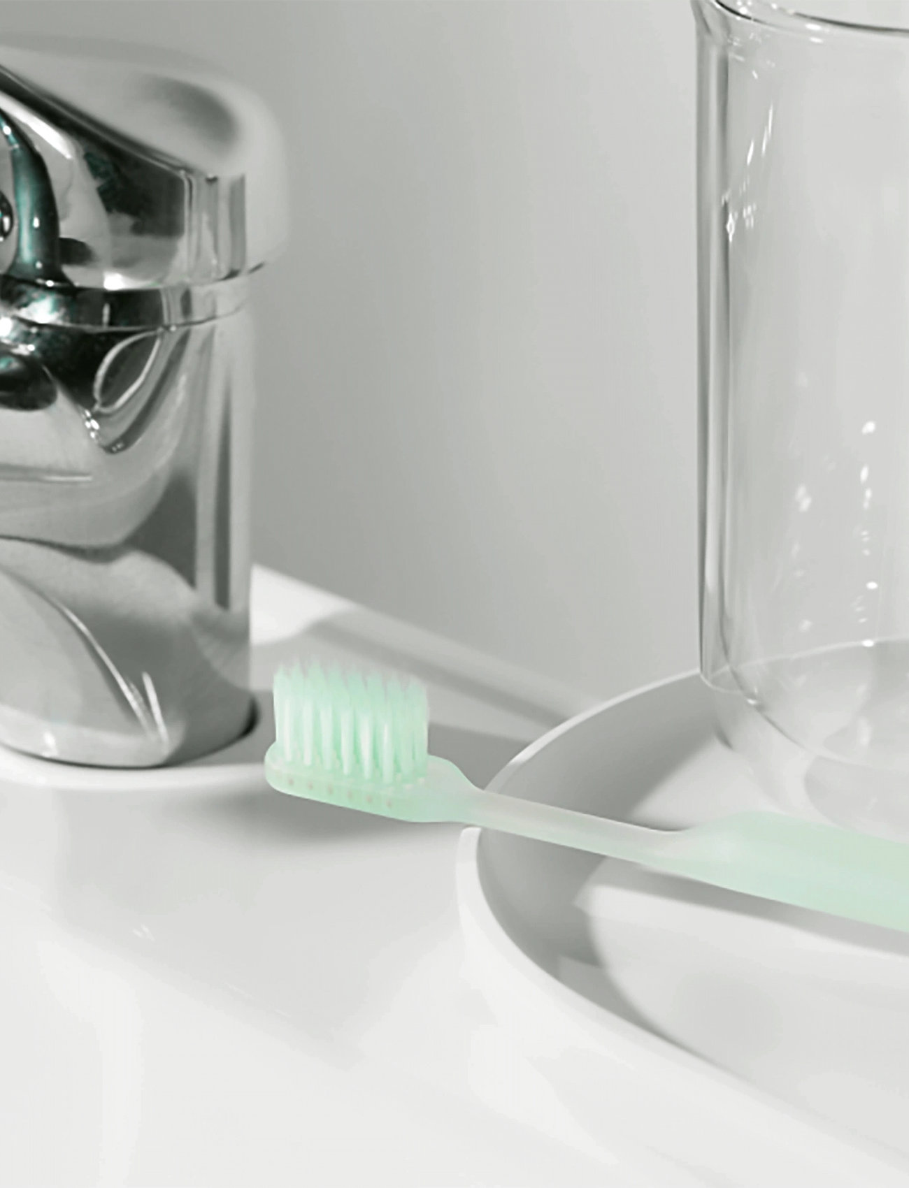 Hismile Toothbrush, 1 PCS, Green, Mundhygiejne > Tandbørster, Dame