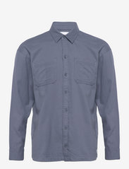 HCo. GUYS WOVENS - MEDIUM BLUE SOLID