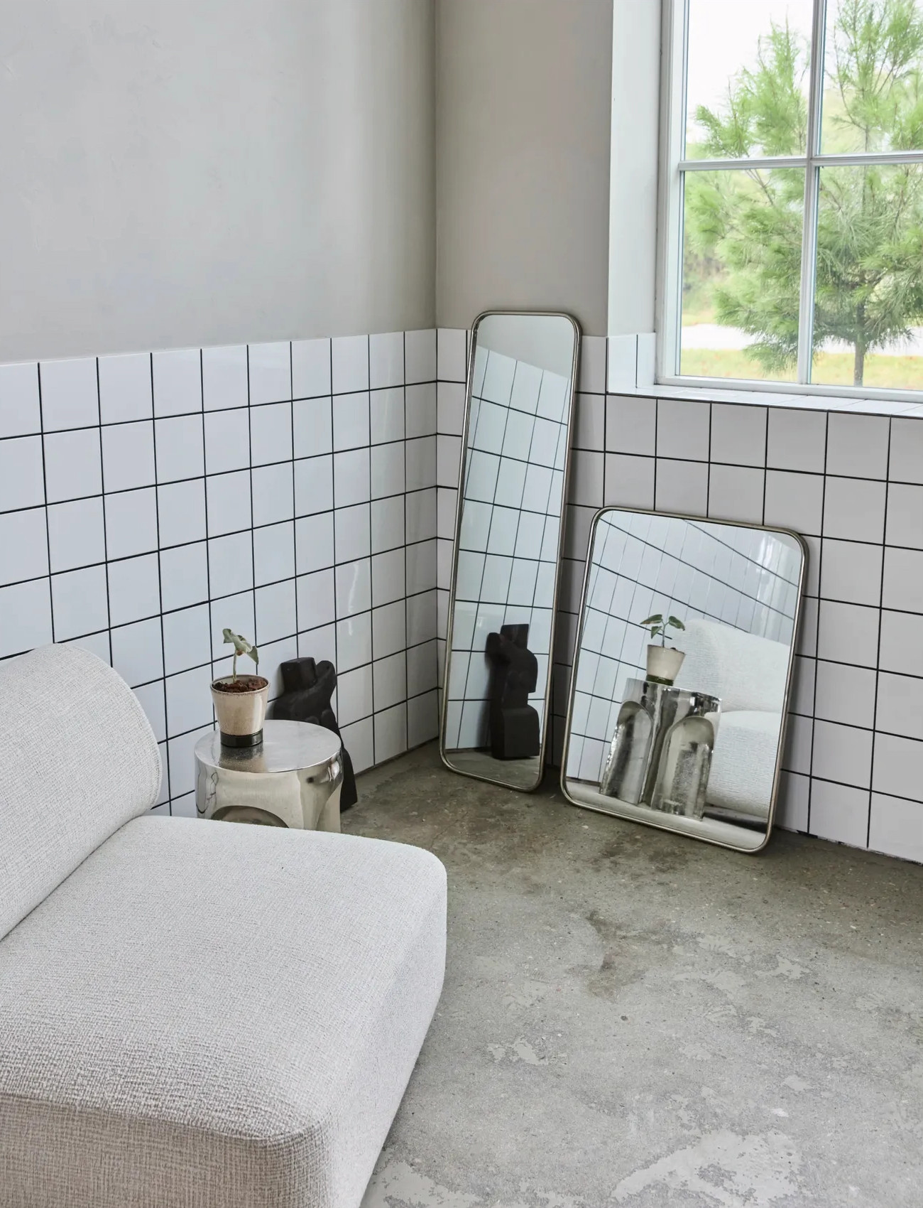 house doctor Wall Mirror, Hdmirror, Brushed Silver Finish, One Size, Silver, Spejle > Vægspejle, Unisex