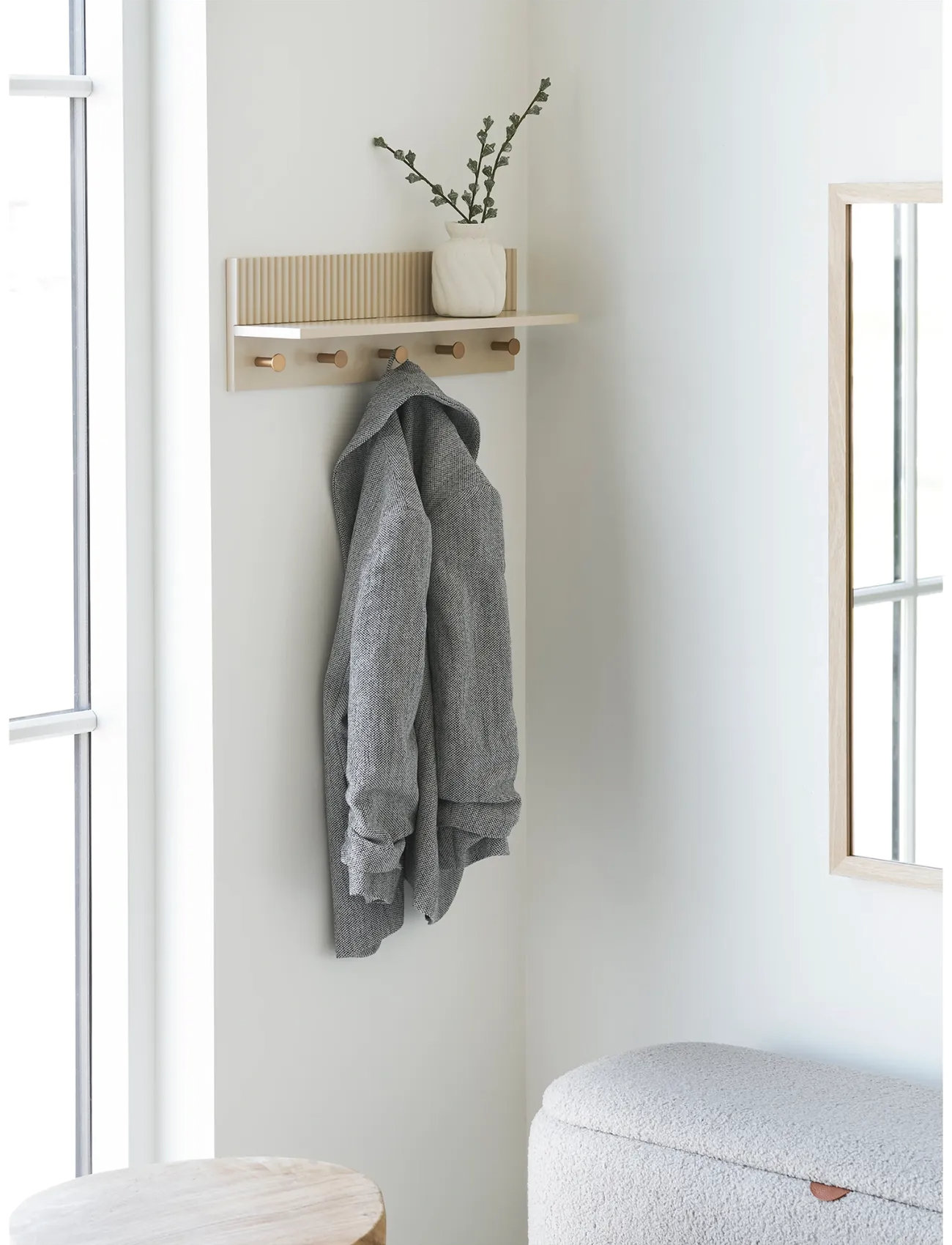 House Nordic Randi - Wall Shelf With Hooks, Beige, 50X12X16 cm, 12X50X16 cm, Cream, Møbler > Hylder, Unisex
