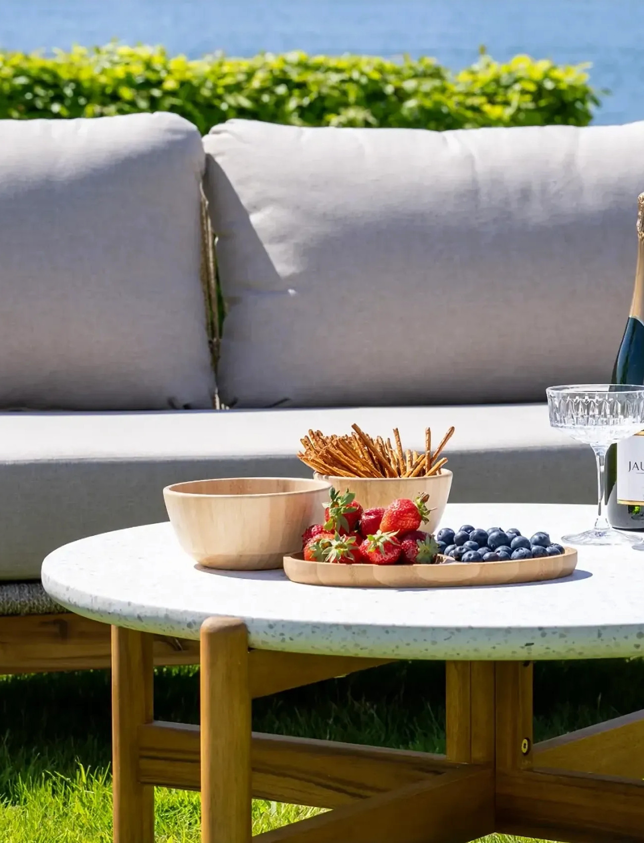 House Nordic Alba - Coffee Table, Acacia/Terazzo, Natural, Ø84,5X38,5 cm, One Size, White, Borde > Sofaborde, Unisex