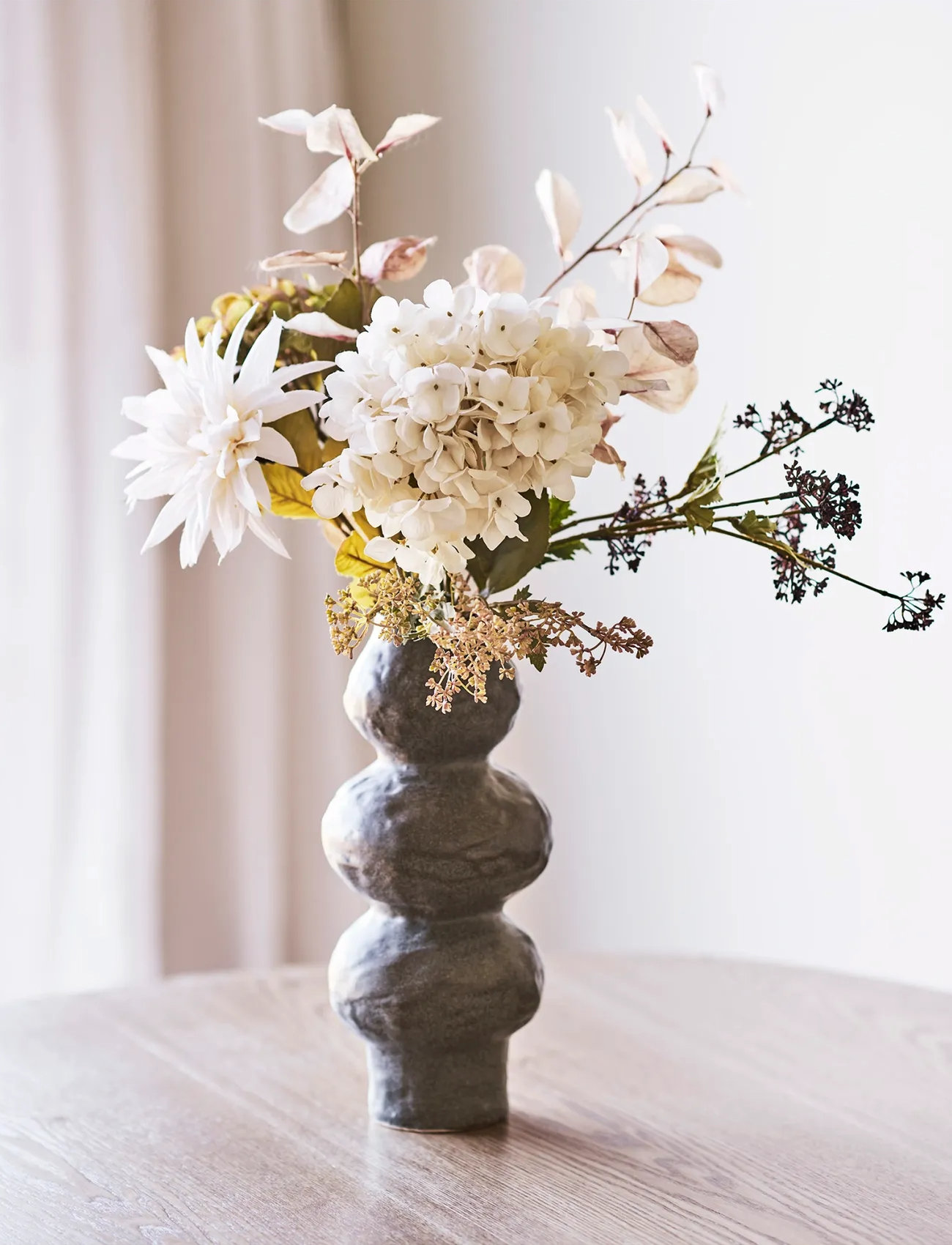 House Nordic Runa - Hydrangea Bouquet, Artificial Flowers, Mix, 67 cm, Multi/patterned, Decoration > Dried & Fake Flowers, Unisex
