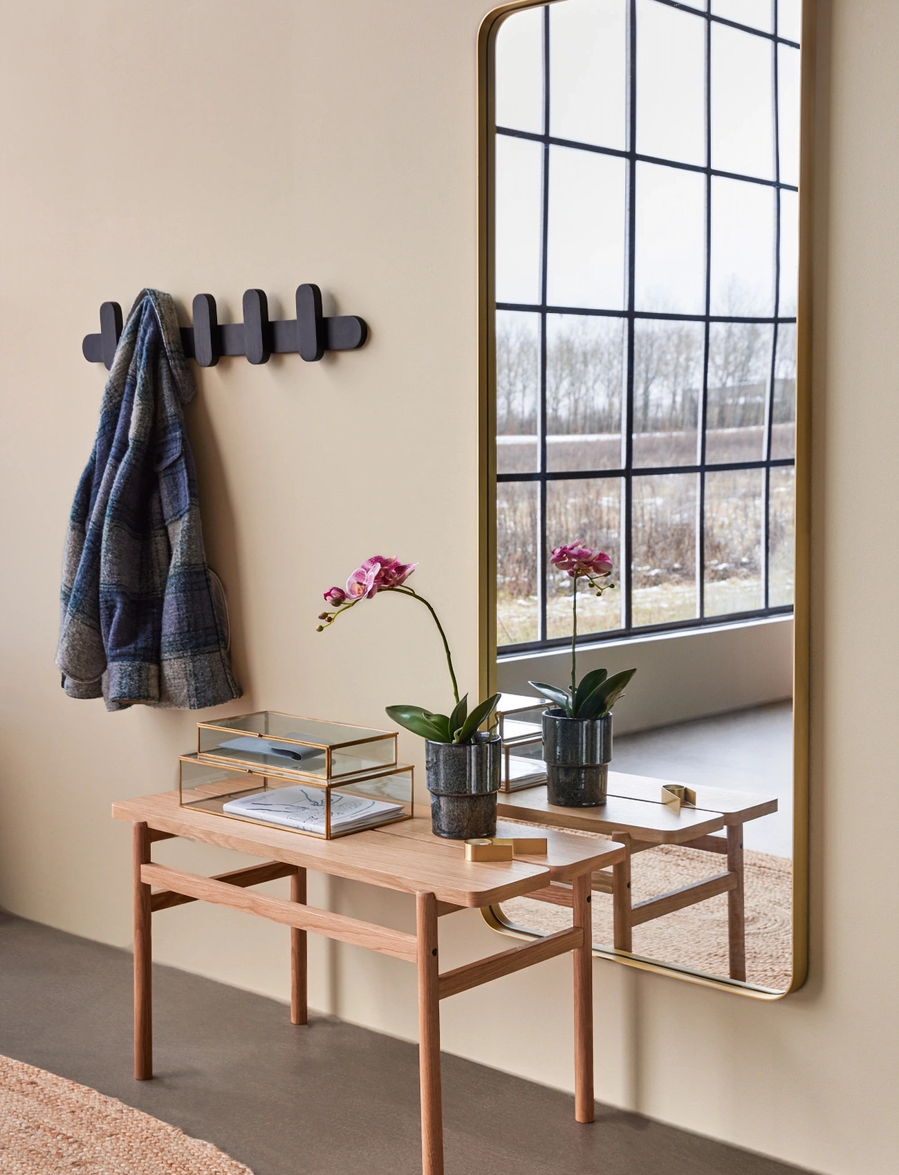 Hübsch Retro Wall Mirror Large Brass, One Size, Gold, Spejle > Vægspejle, Unisex
