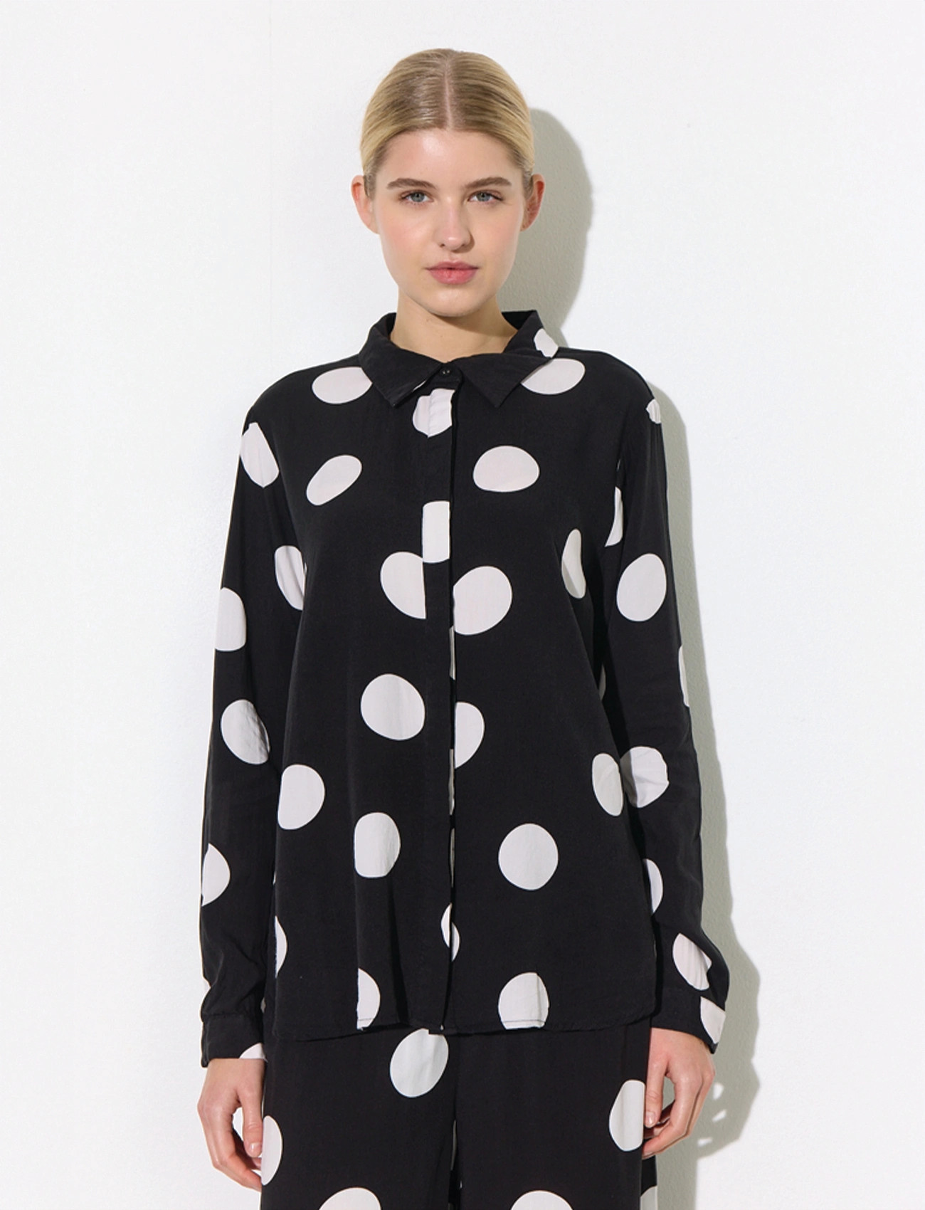 Hunkøn Vicky Shirt, XL, Black, Skjorter > Langærmede, Dame