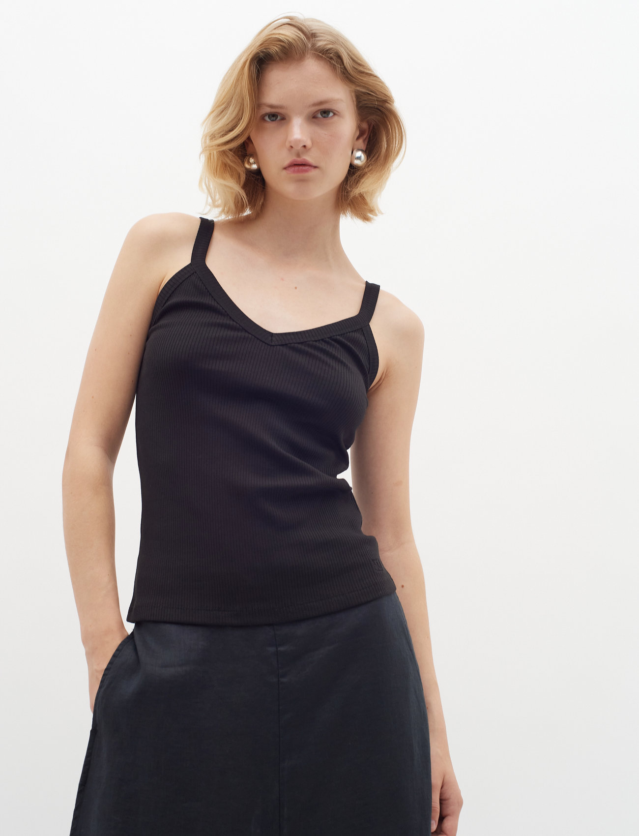 InWear Dagnaiw V-Top, XXS, Black, T-Shirts & Toppe > Uden Ærmer, Dame