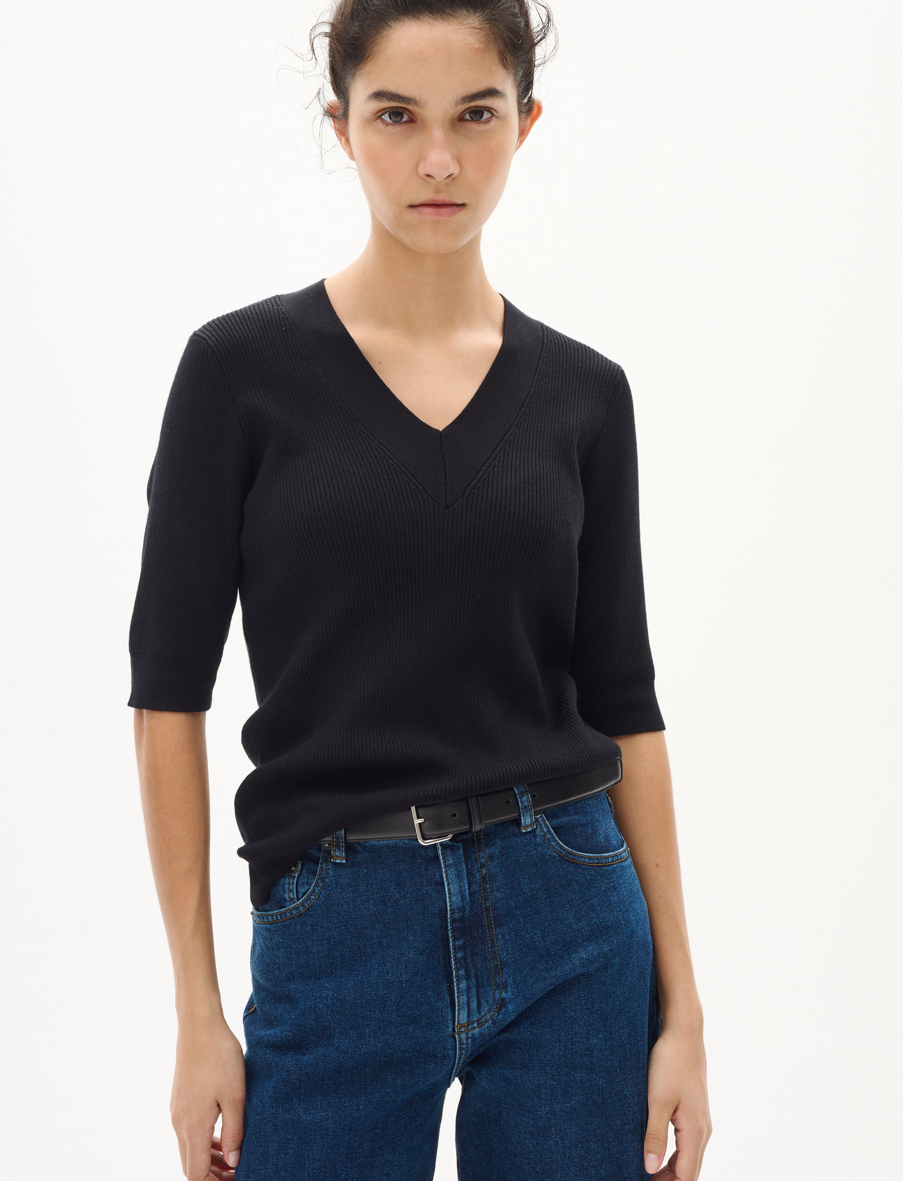 InWear Leenahiw V-neck Blouse (IW30110675) - Long sleeved