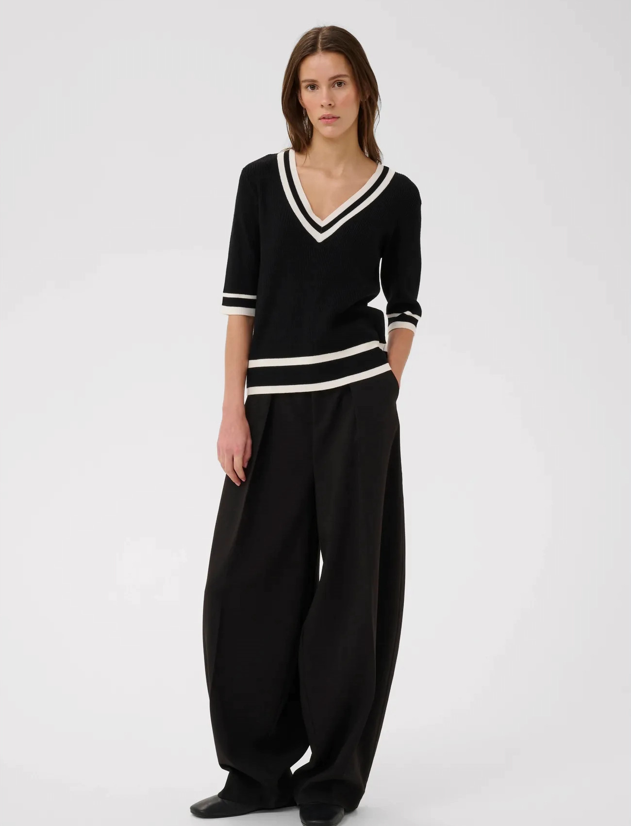 InWear Leenahiw V-Neck Blouse, 3XL, Black, Bluser > Langærmede, Dame