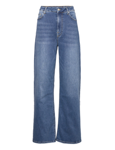 Jeans, Large selection of discounted fashion