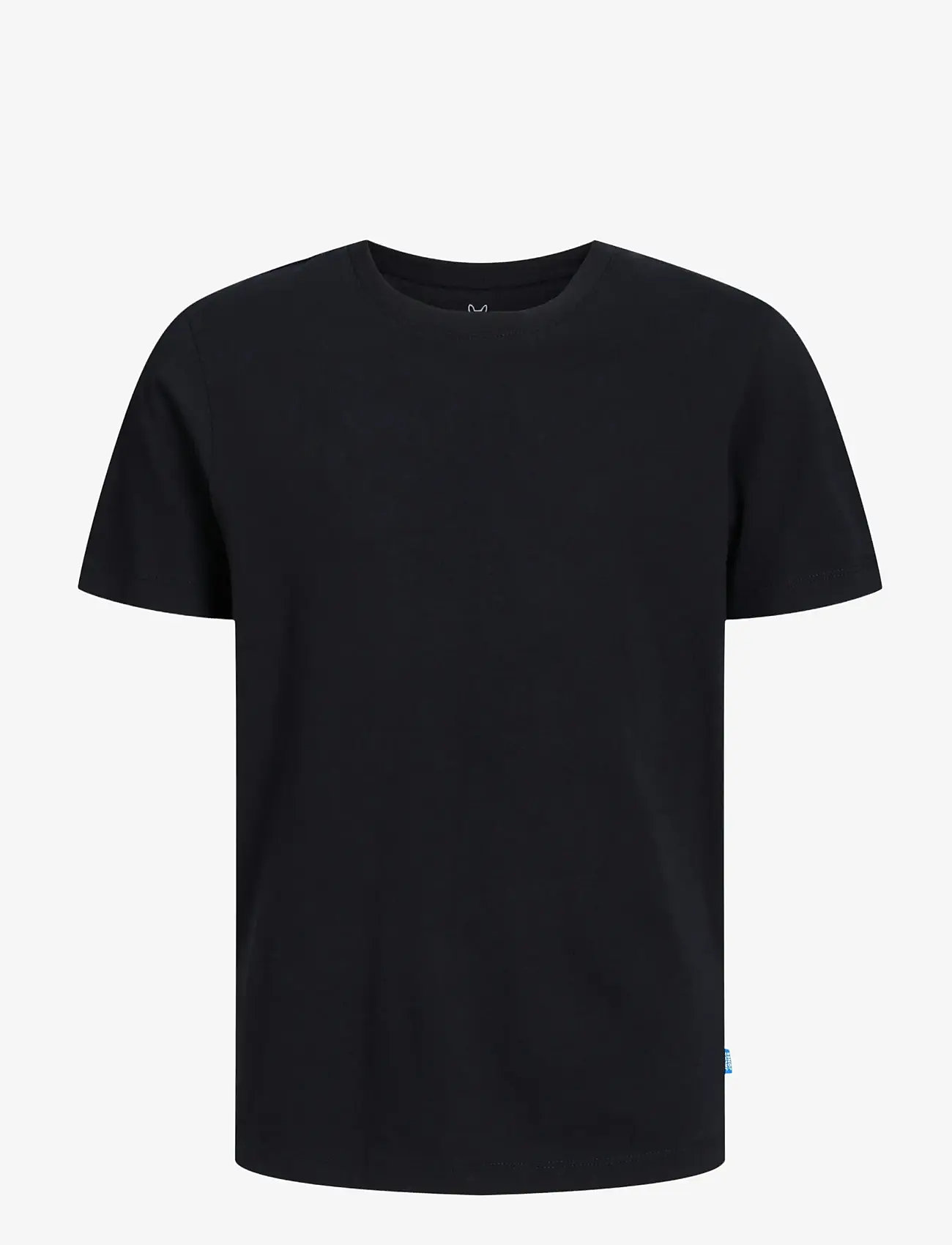 black basic tee