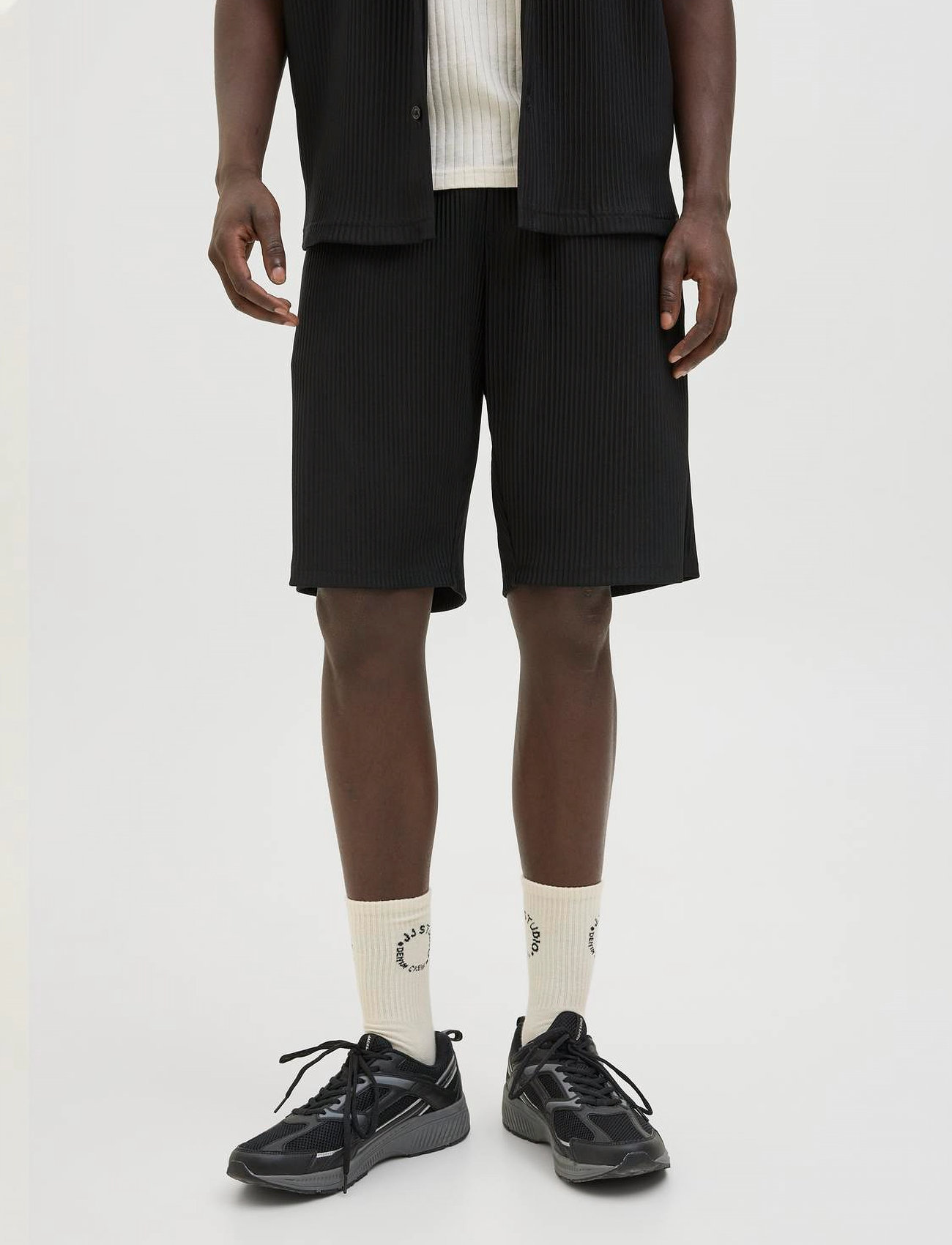 Jack & Jones Jpstkarl Interlude Plisse Shorts Mid, S, Black, Shorts > Svedeshorts, Herre