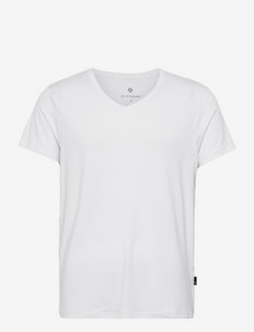 V-neck t-shirts | Trendy collections at 