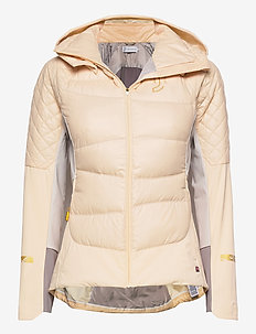Fitness | Softshell jackor | Stort utbud av nya styles Isolerande jackor | Stort utbud av nya styles |