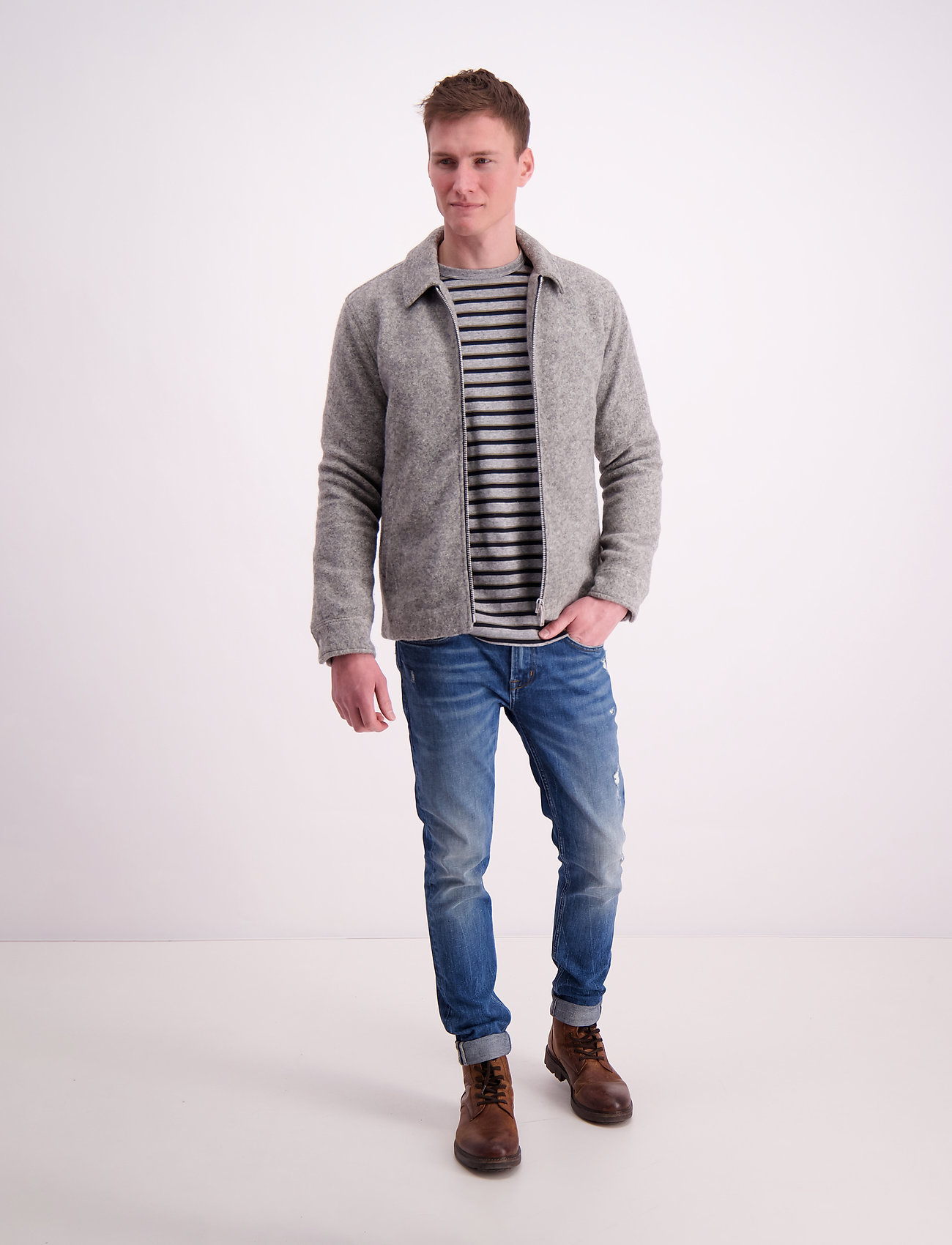 JUNK de LUXE Boiled wool zip through jacket Strickmode LT JUNK de LUXE Boiled wool zip through jacket Strickmode LT