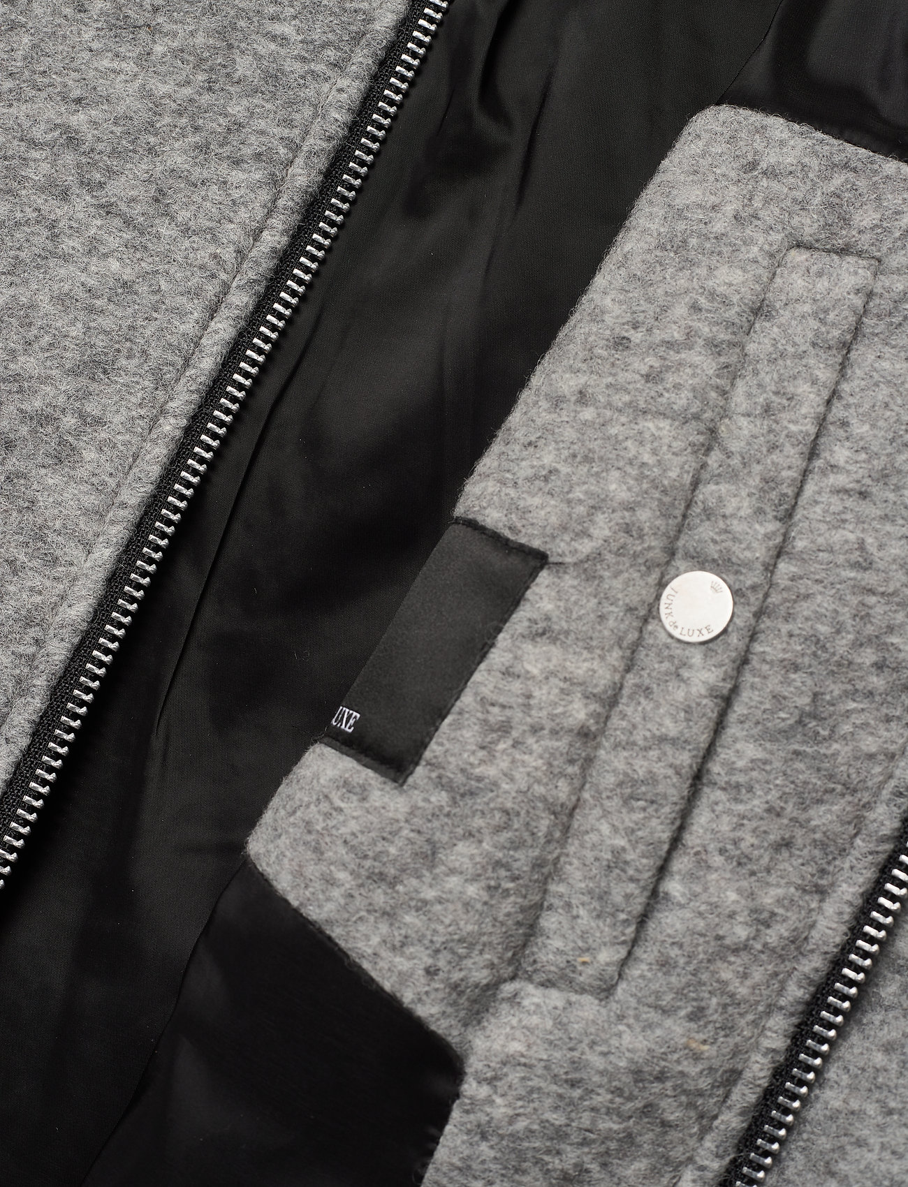 JUNK de LUXE Boiled wool zip through jacket Strickmode LT JUNK de LUXE Boiled wool zip through jacket Strickmode LT
