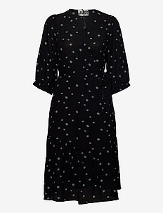 Just Female | Stort utvalg av de seneste nyhetene | Jessie Shirt (Blue Daisy Aop) (899.25 kr) Just Female