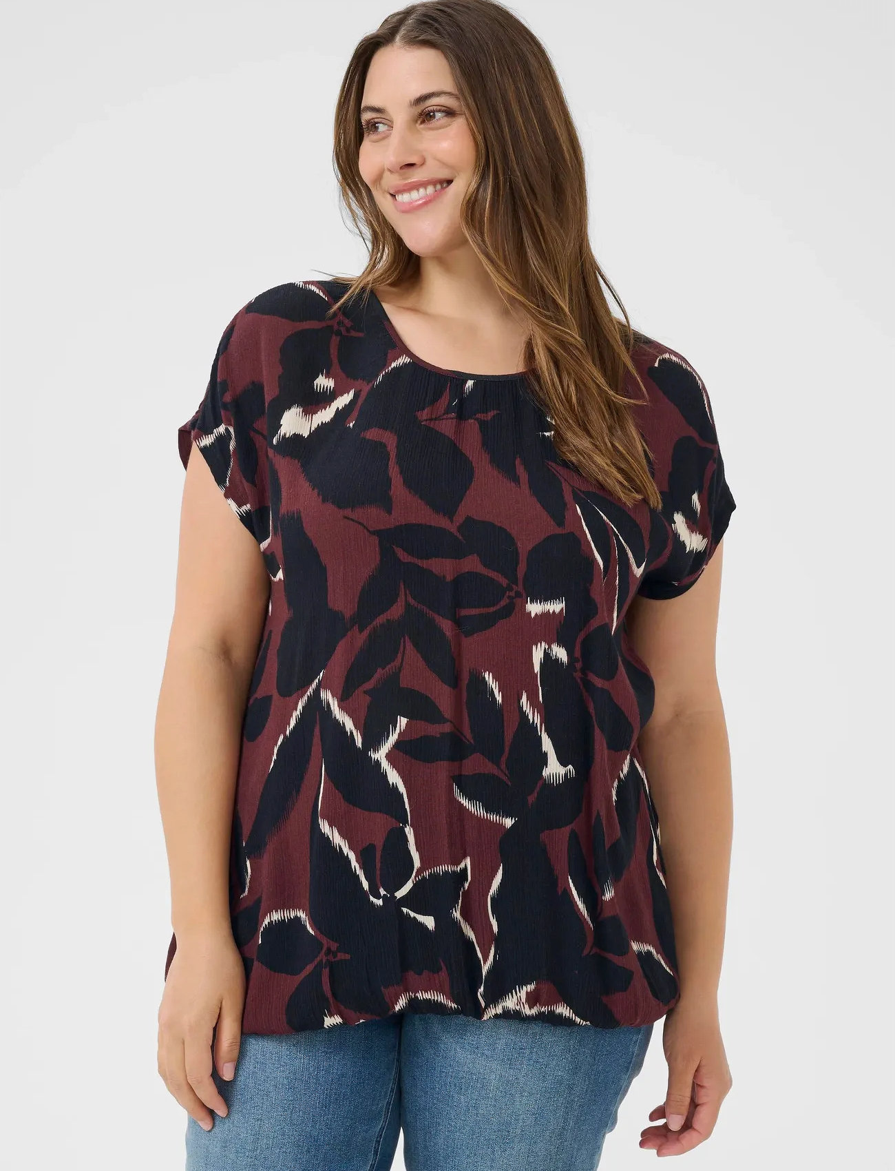 Kaffe Curve Kcami Stanley Printed, 48, Red, Bluser > Kortærmede, Dame