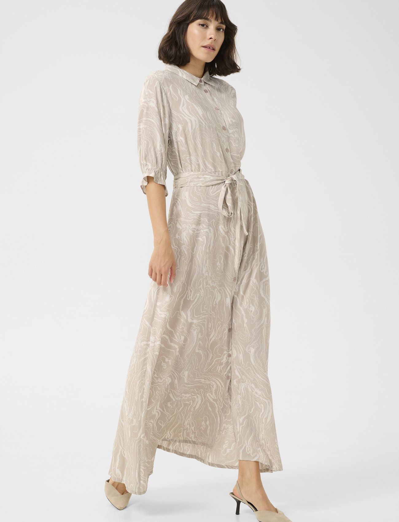 Kaffe Kamira Plain Weave Dress Printed, 42, Beige, Kjoler > Maxikjole, Dame
