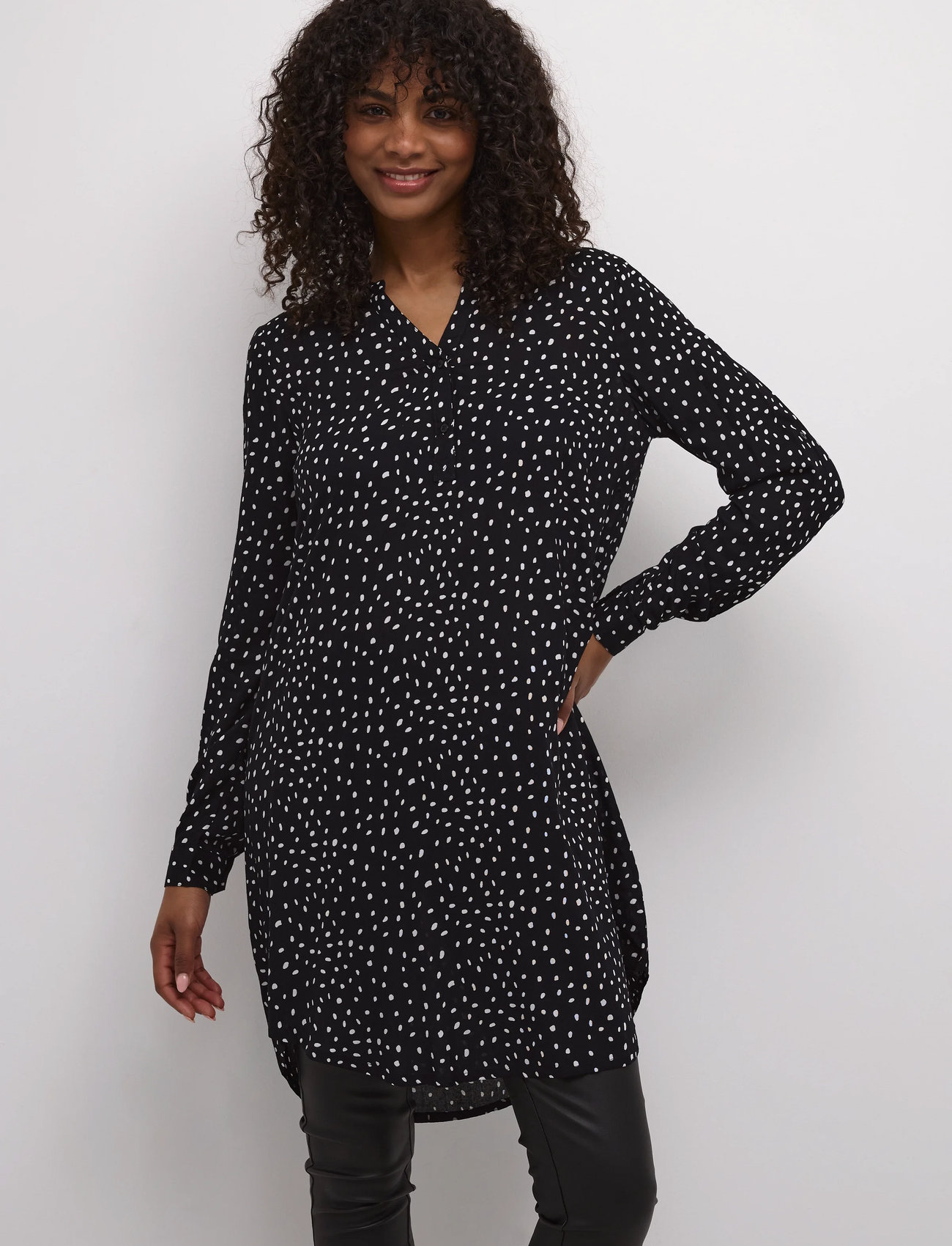 Kaffe Kamarana Shirt Dress, 38, Black, Kjoler > Kort Kjole, Dame